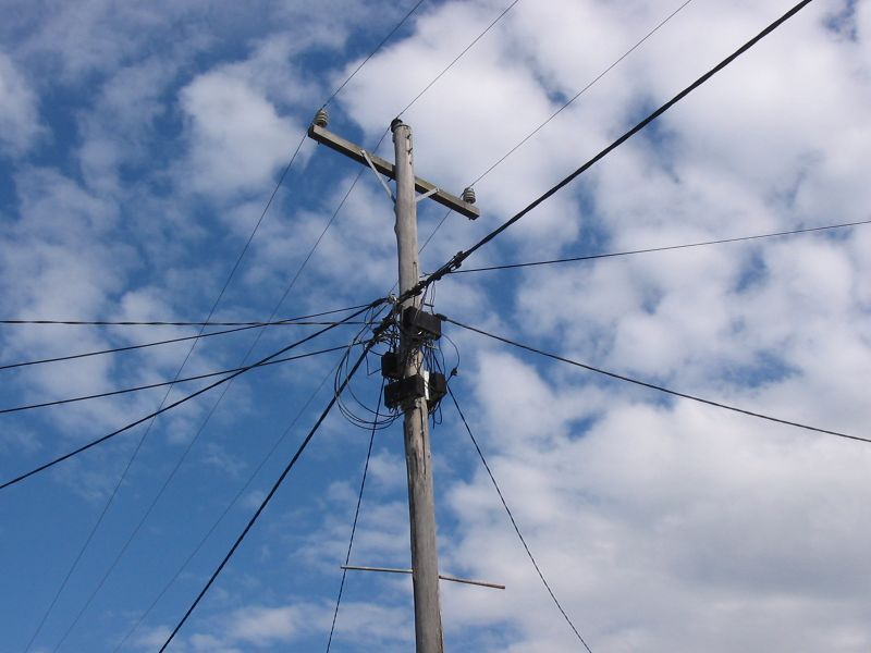 powerlines.jpg